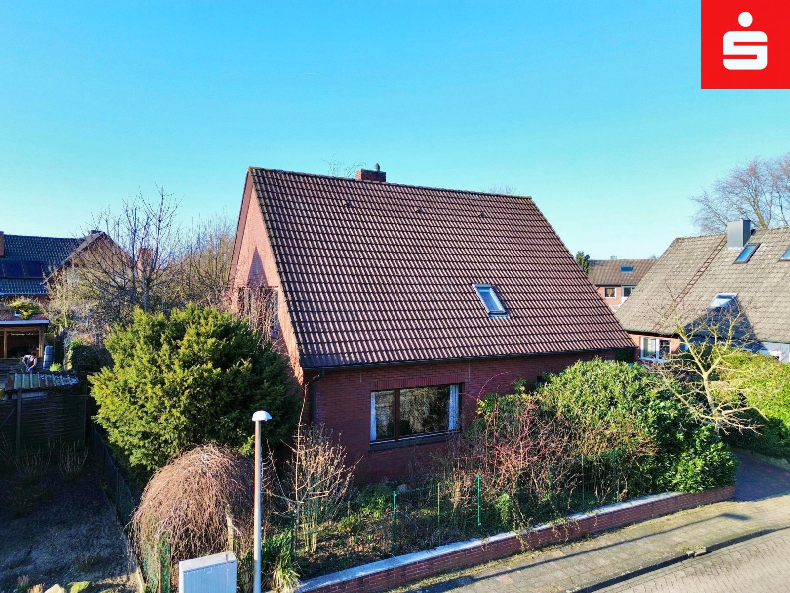 Zweifamilienhaus in schöner Lage von Uelsen Zweifamilienhaus in schöner Lage von Uelsen