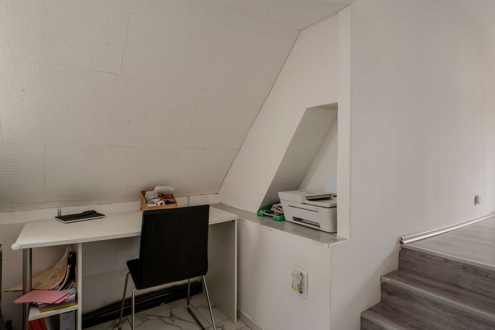 Dachgeschoss-Büro Dachgeschoss-Büro