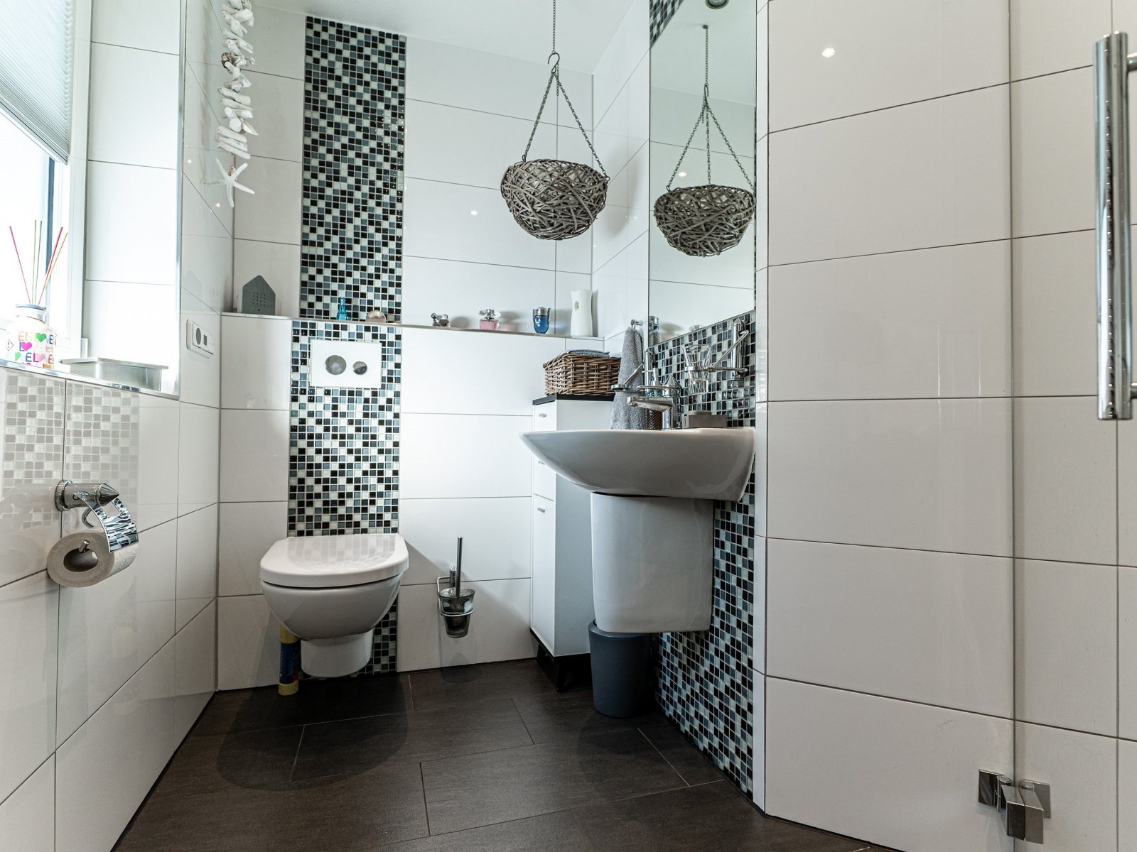 Gäste-WC / Bad EG Gäste-WC / Bad EG