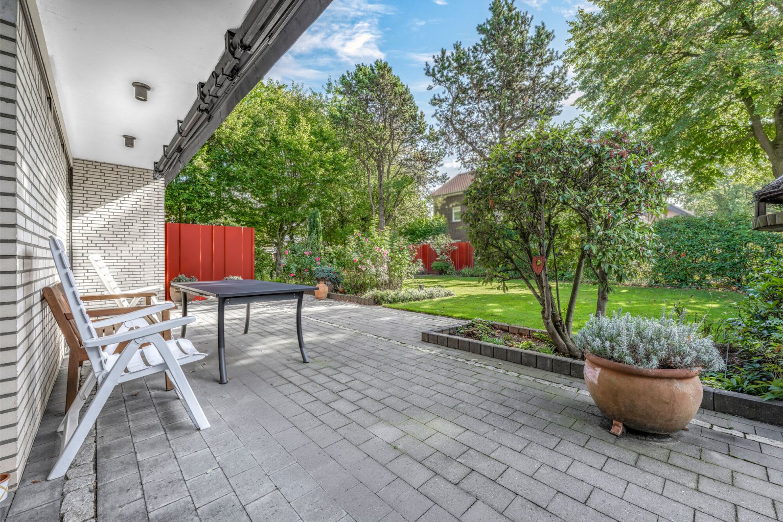 überdachte Terrasse