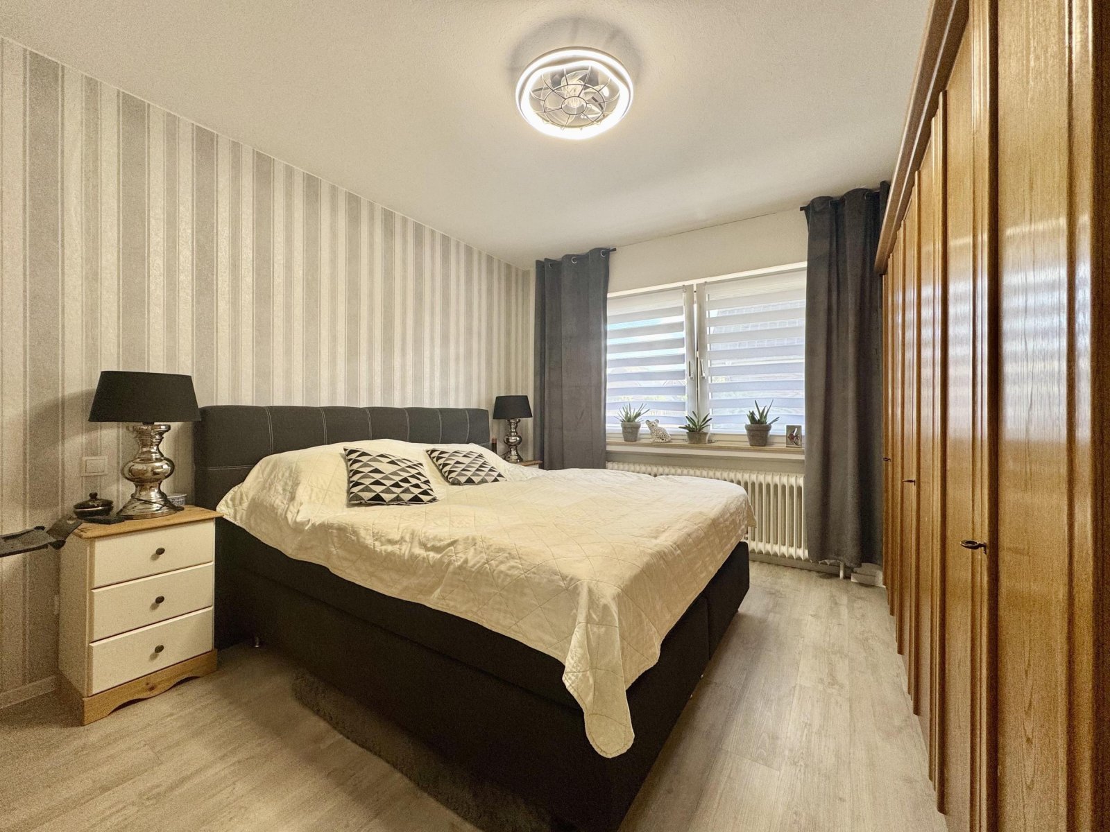 Schlafzimmer EG Schlafzimmer EG