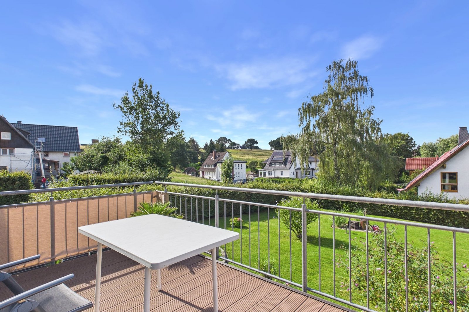 Balkon mit Blick ins Grüne Balkon mit Blick ins Grüne