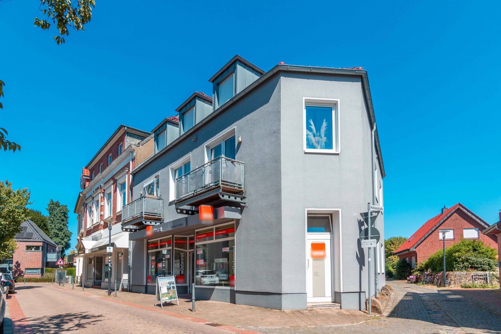 Straßenansicht Straßenansicht