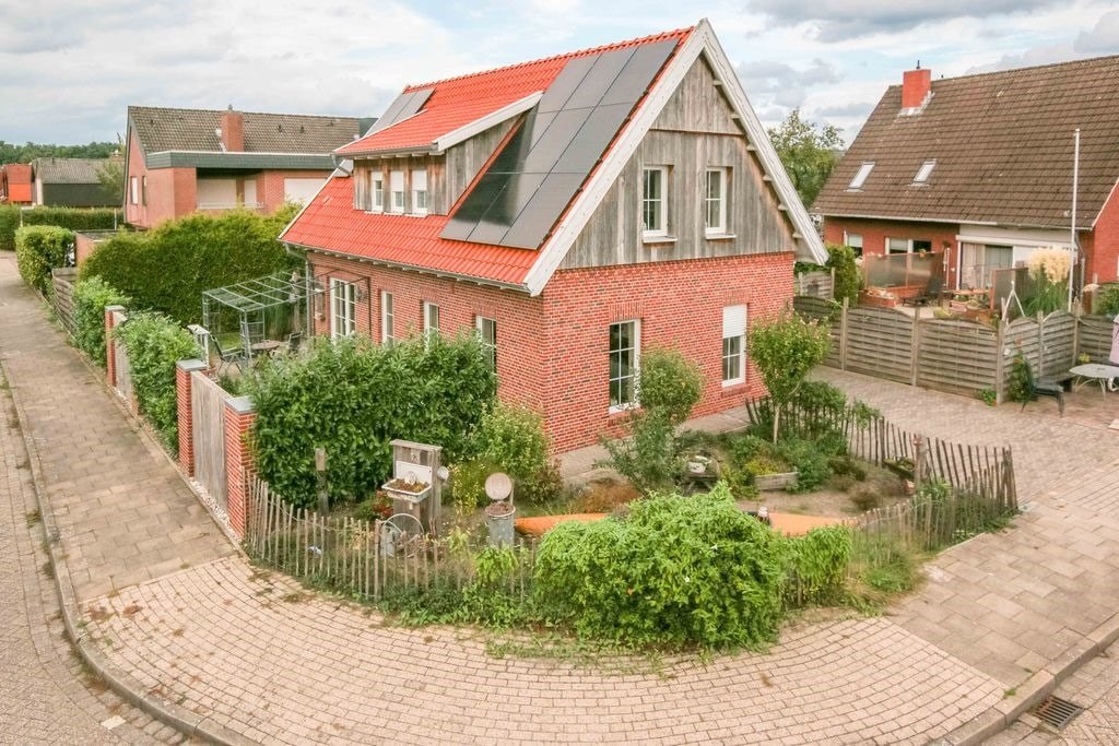 Straßenansicht