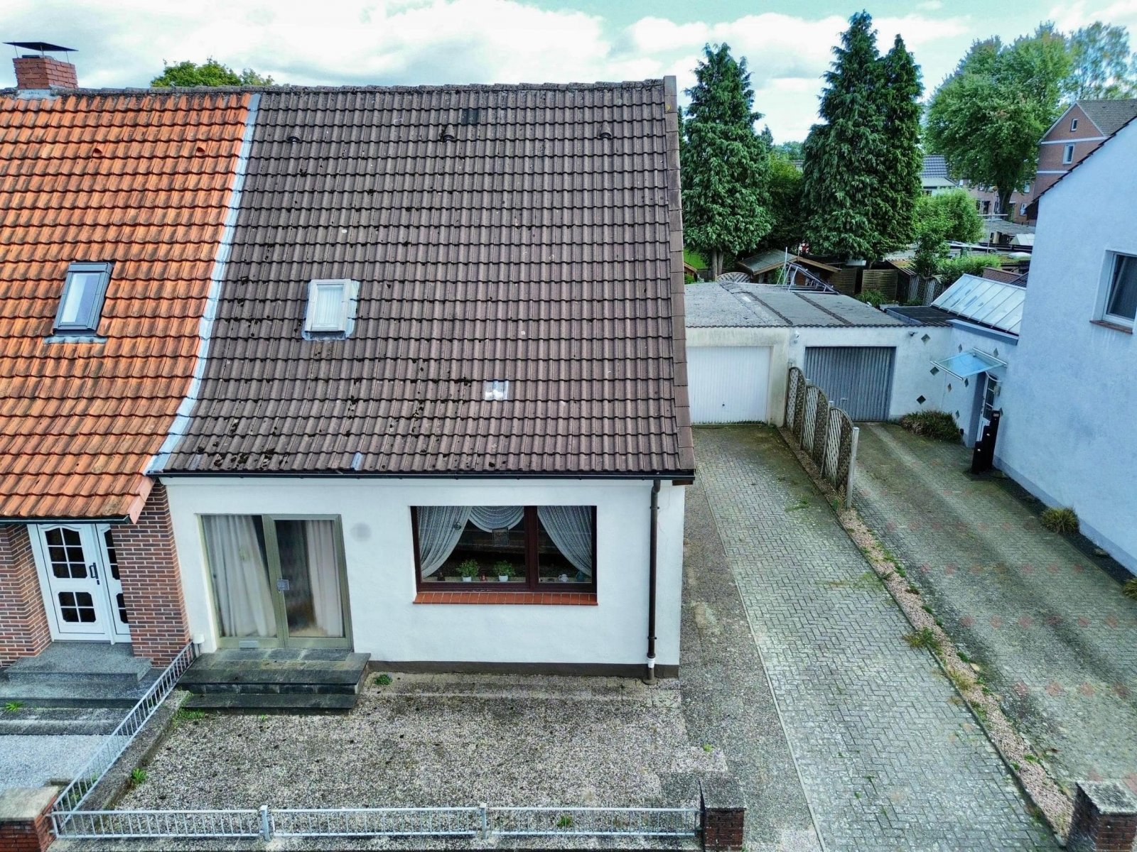 Luftbild von vorne Luftbild von vorne