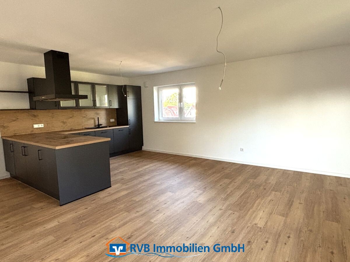 Wohn- und Esszimmer Dachgeschosswohnung Nr. 5 Wohn- und Esszimmer Dachgeschosswohnung Nr. 5