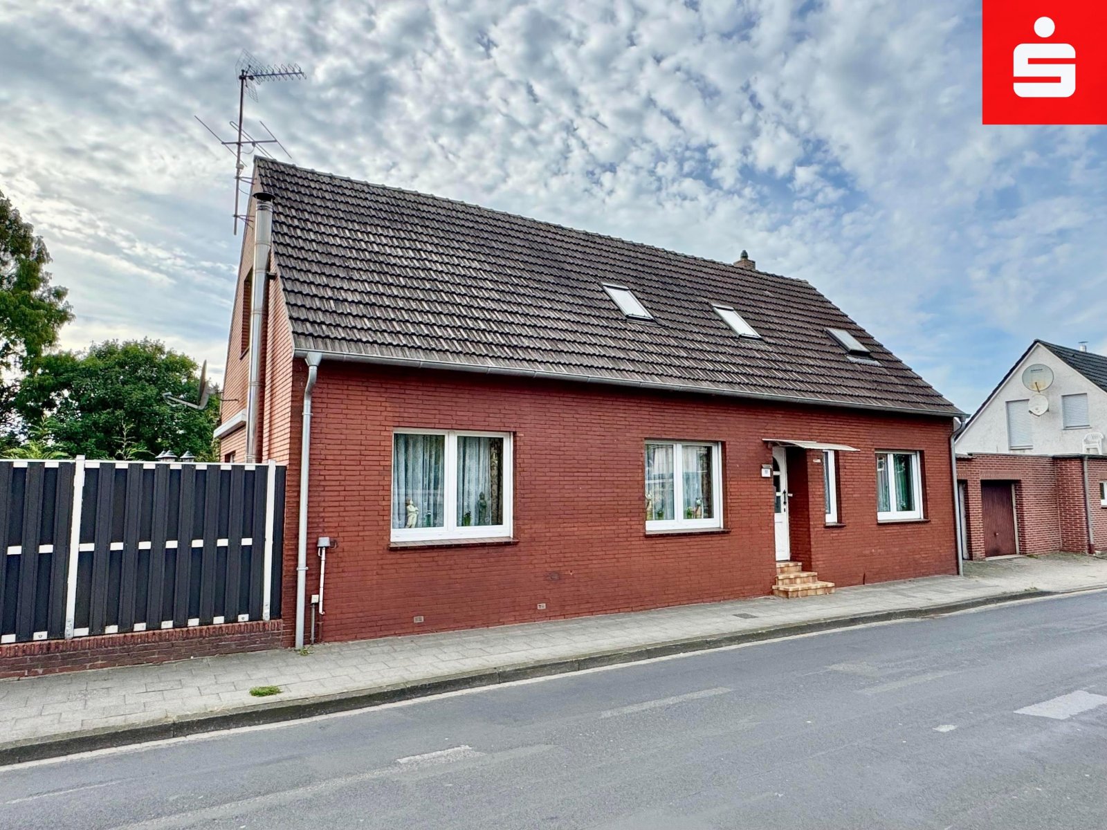 Schüttorf: Gepflegtes Einfamilienhaus mit Charme in Schüttorf 