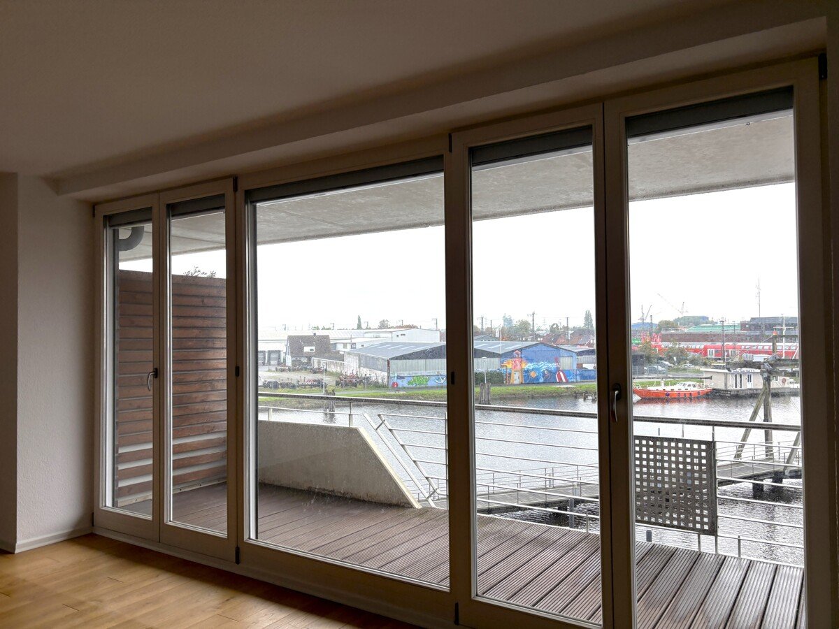 große Fensterfront große Fensterfront