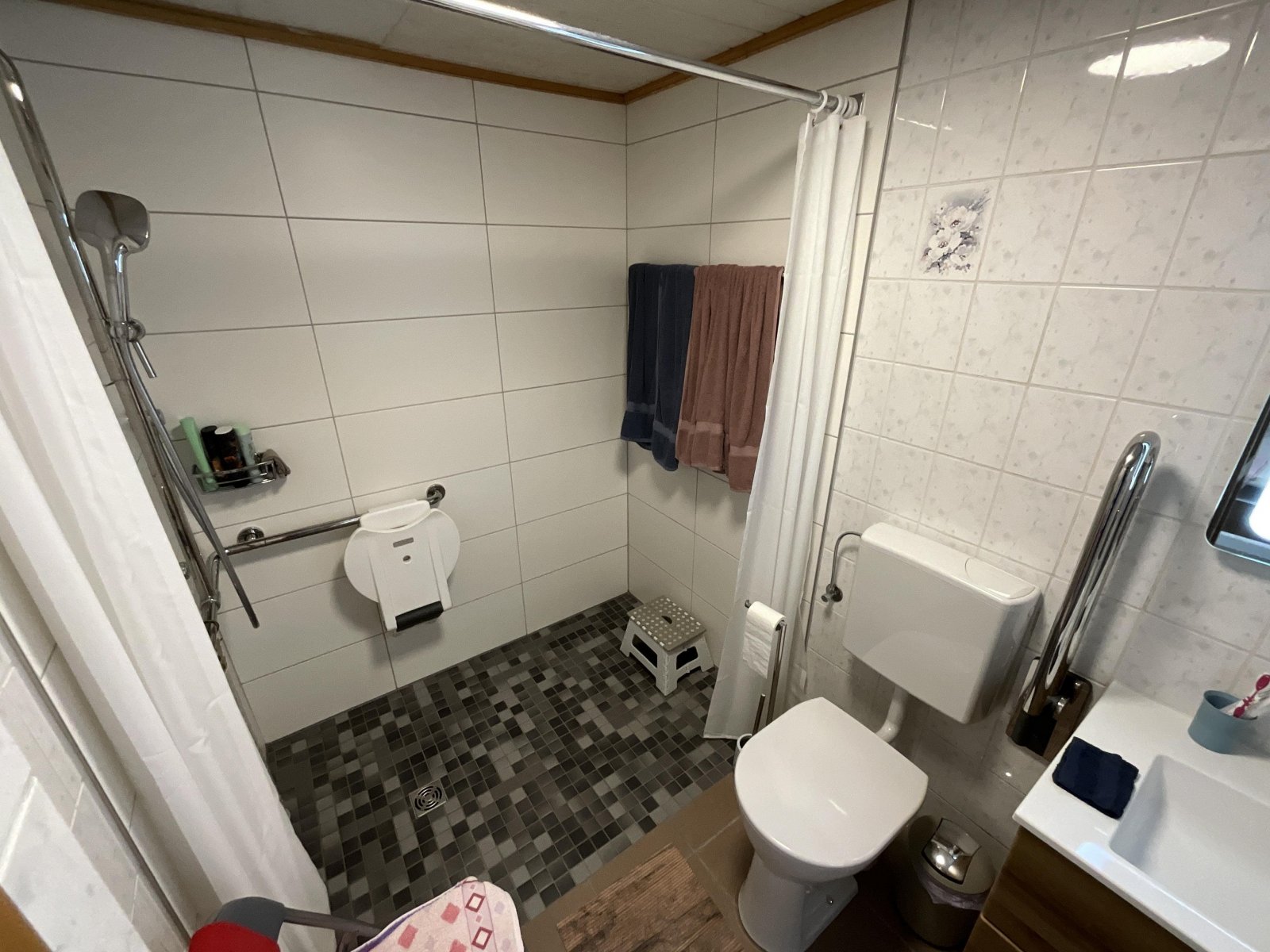 Badezimmer im Erdgeschoss Badezimmer im Erdgeschoss