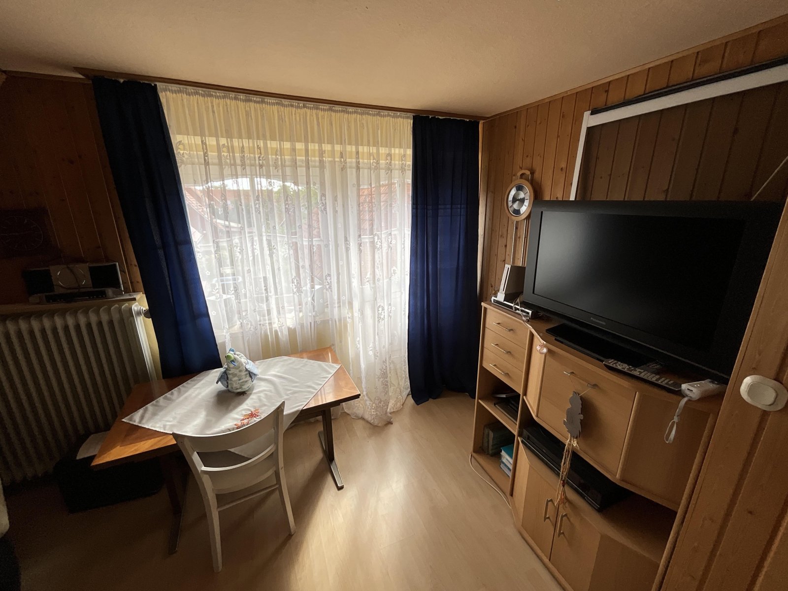 Zimmer im Dachgeschoss Zimmer im Dachgeschoss