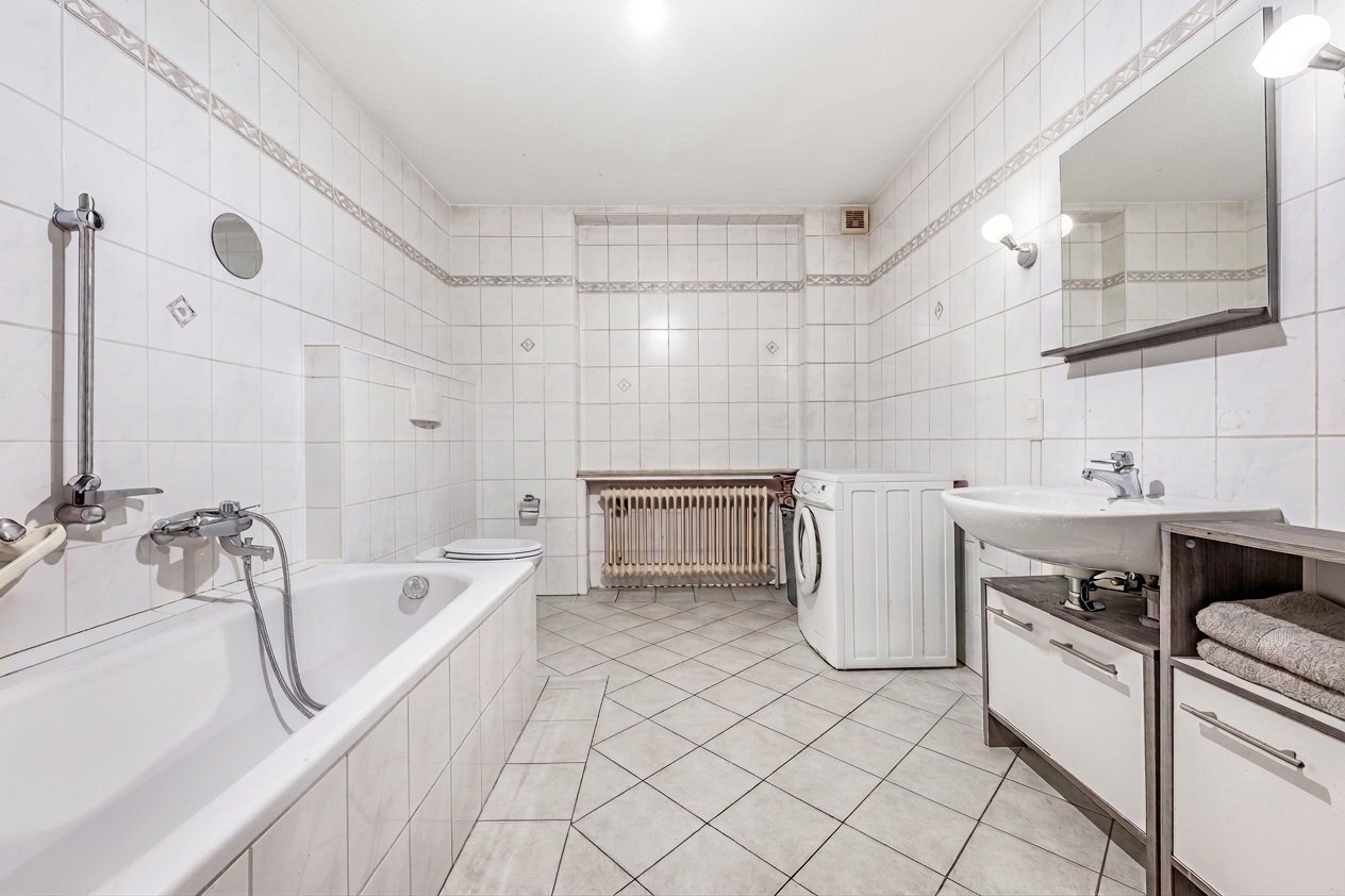 Wohnung Erdgeschoss Badezimmer