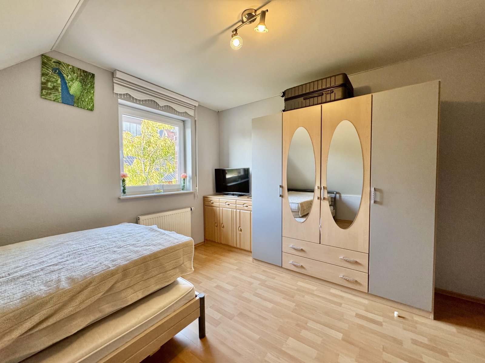 Schlafzimmer DG
