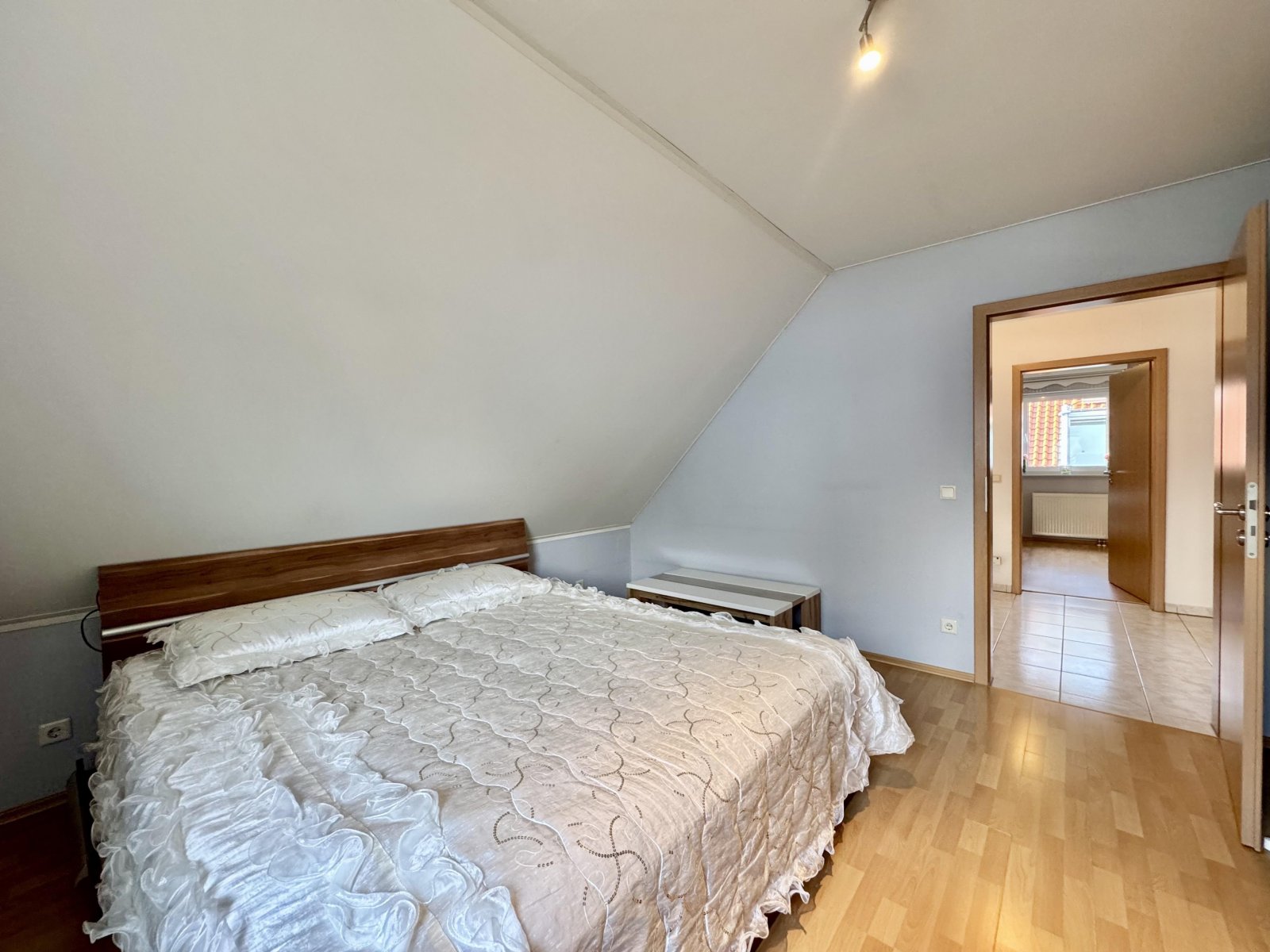 Elternschlafzimmer DG