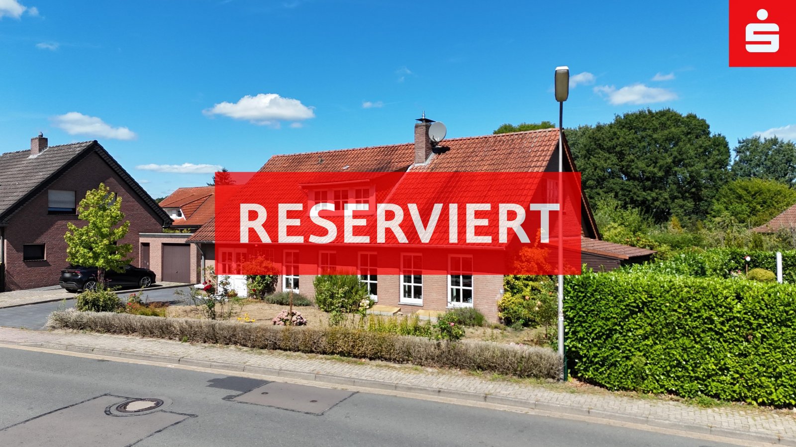 Bad Bentheim: Großzügiges Einfamilienhaus mit viel Platz und großem Grundstück in Bad Bentheim 